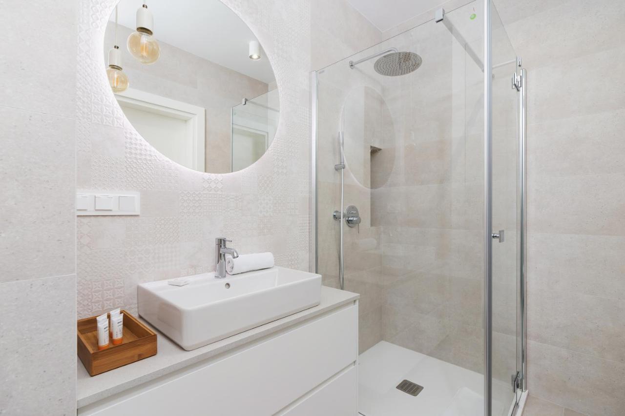 Lotniczowka Apartments By Renters Prestige Cracovie Extérieur photo