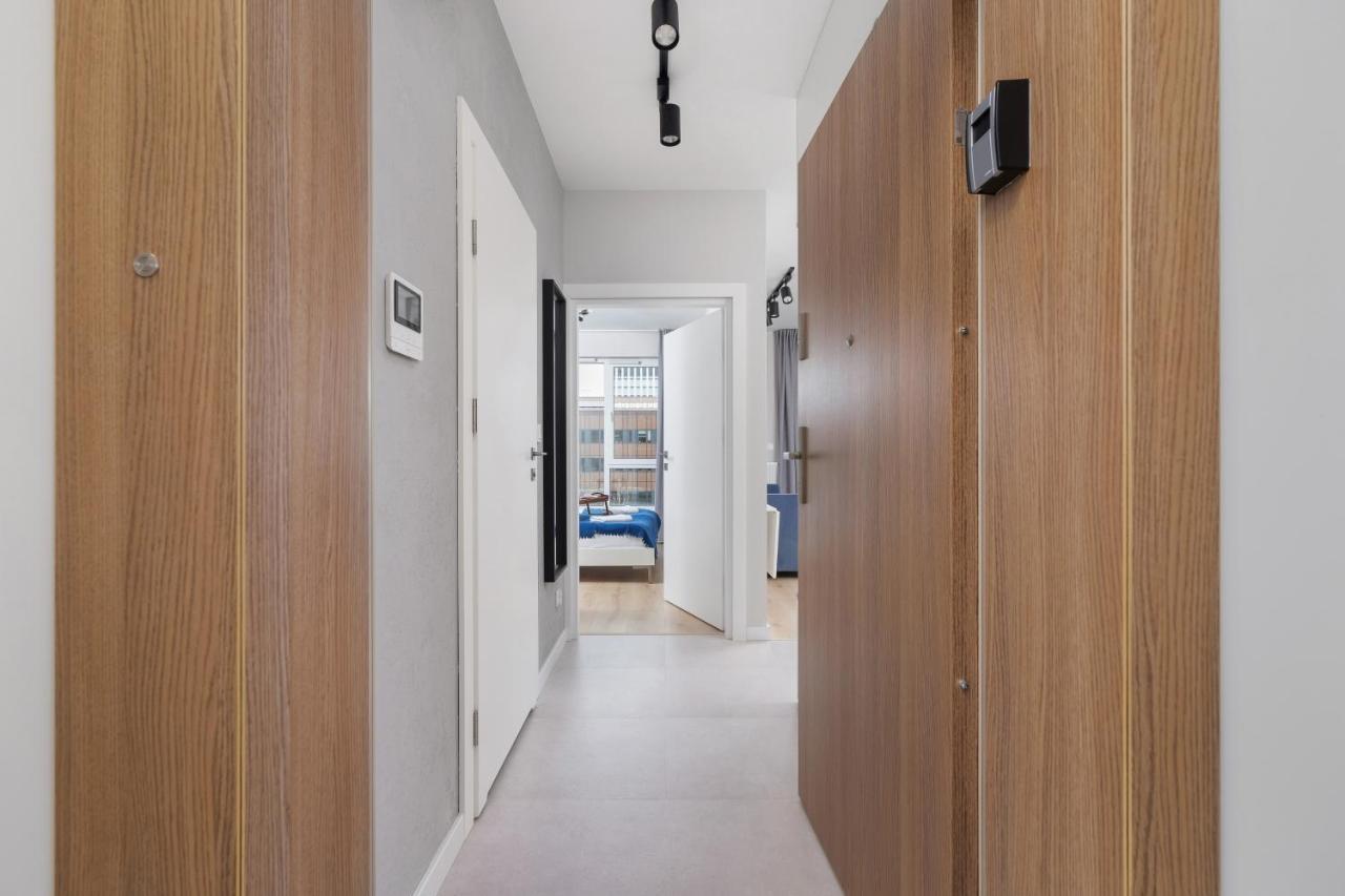 Lotniczowka Apartments By Renters Prestige Cracovie Extérieur photo