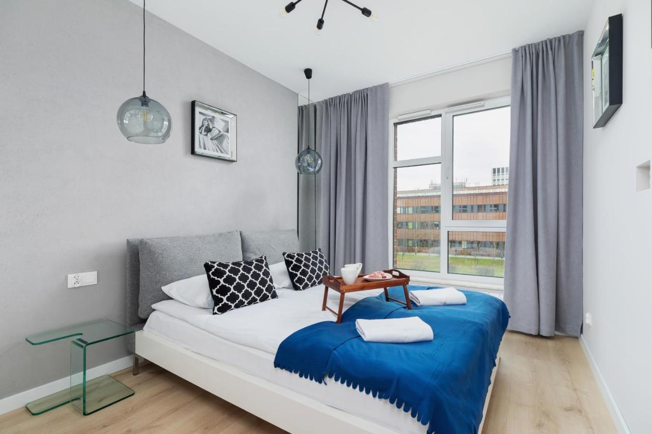 Lotniczowka Apartments By Renters Prestige Cracovie Extérieur photo